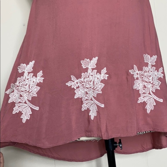 Japna Rosey Pink Floral Embroidered Tank Top - Picture 2 of 6